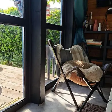 Chalet En Bois, Idealement Situe Pres De La Plage Des Seulieres *