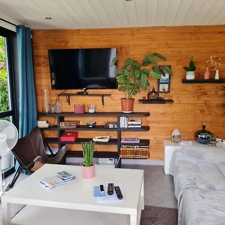 Chalet En Bois, Idealement Situe Pres De La Plage Des Seulieres * La Sabliere